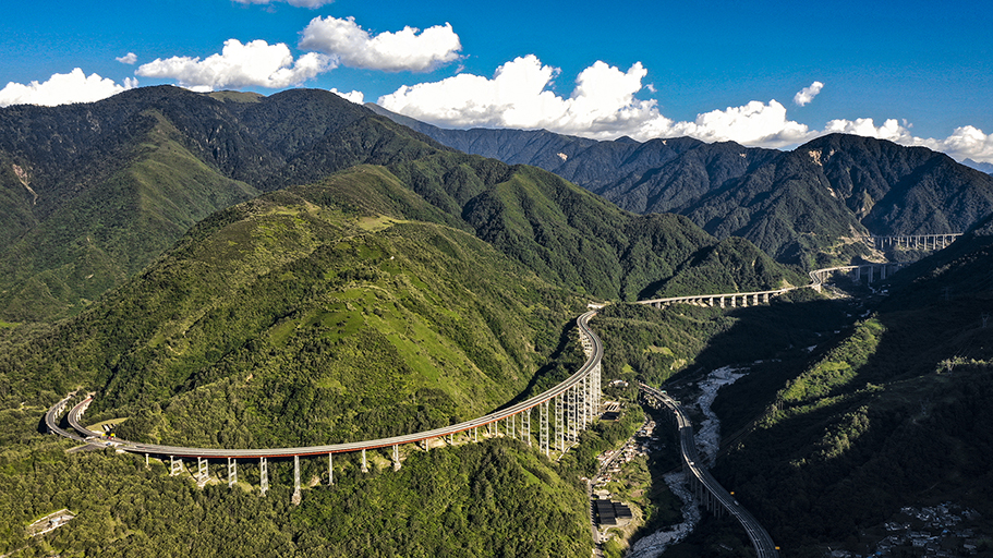双螺旋隧道 (2).jpg
