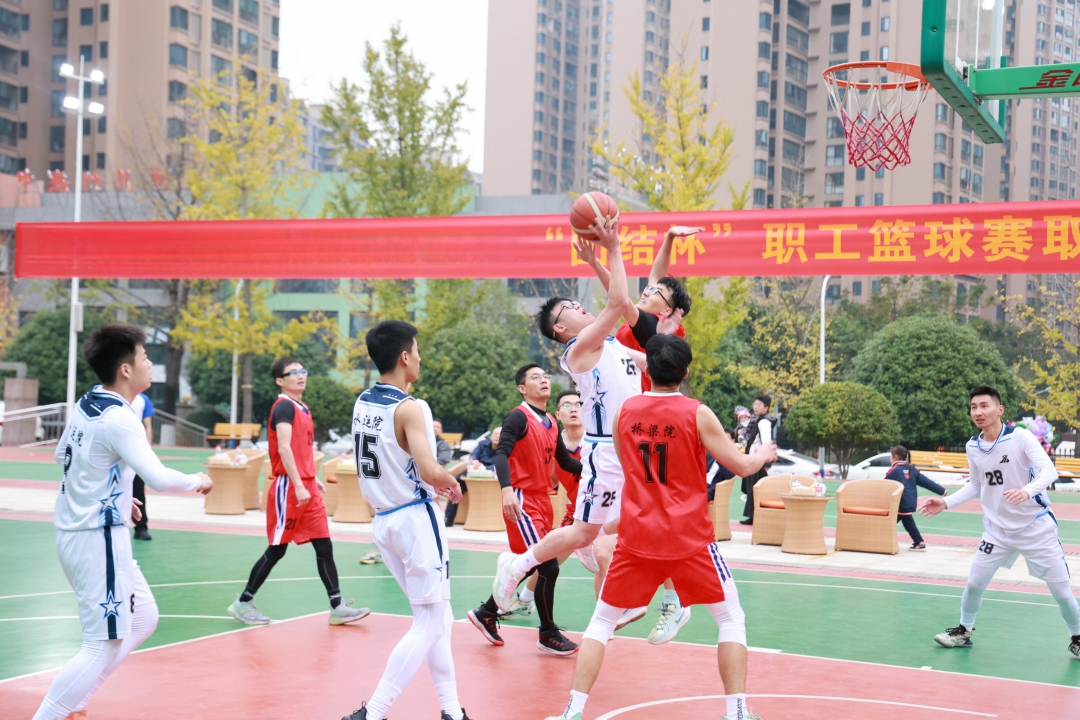 20241126974971.jpg 篮球比赛精彩瞬间.jpg